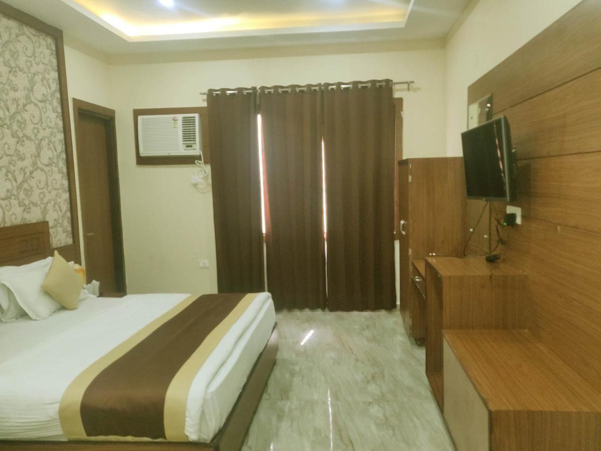 Hotel The Vaishno Devi Hills Katra  Eksteriør billede