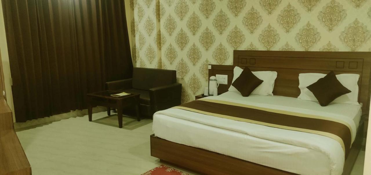 Hotel The Vaishno Devi Hills Katra  Eksteriør billede