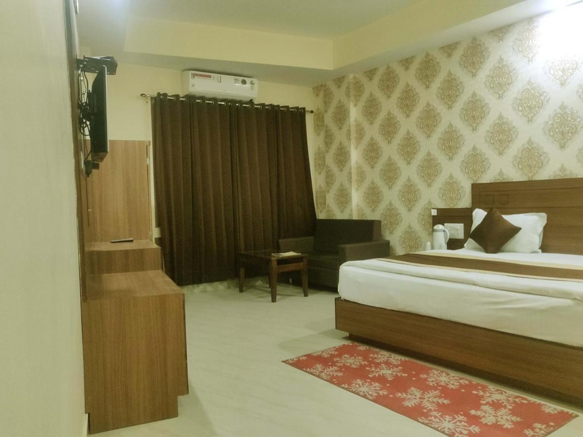 Hotel The Vaishno Devi Hills Katra  Eksteriør billede